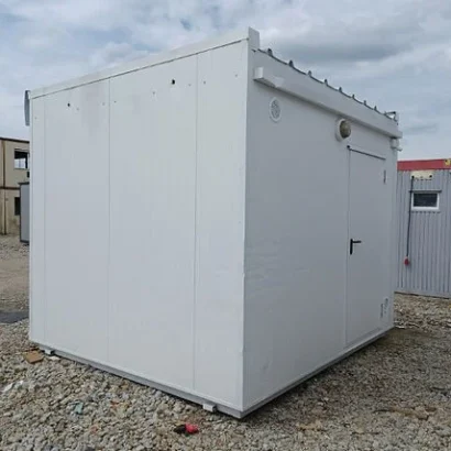 Contenedor Comercial 300×350 Con Persianas Frontales Divididas